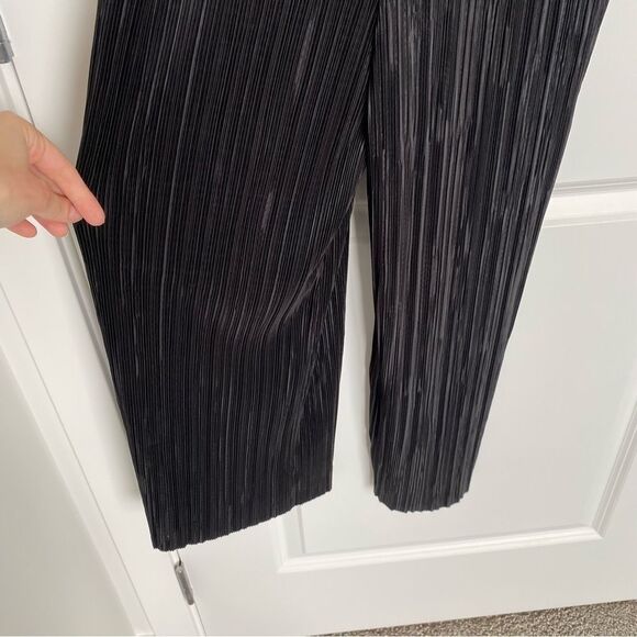 NEW LOOK | Pleated Jumpsuit - Picture 4 of 14